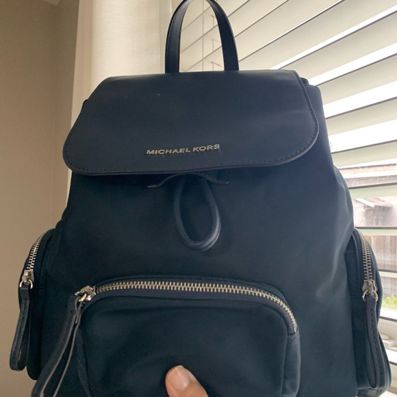 Michael Kors cargo flap backpack - Picture 3 of 9